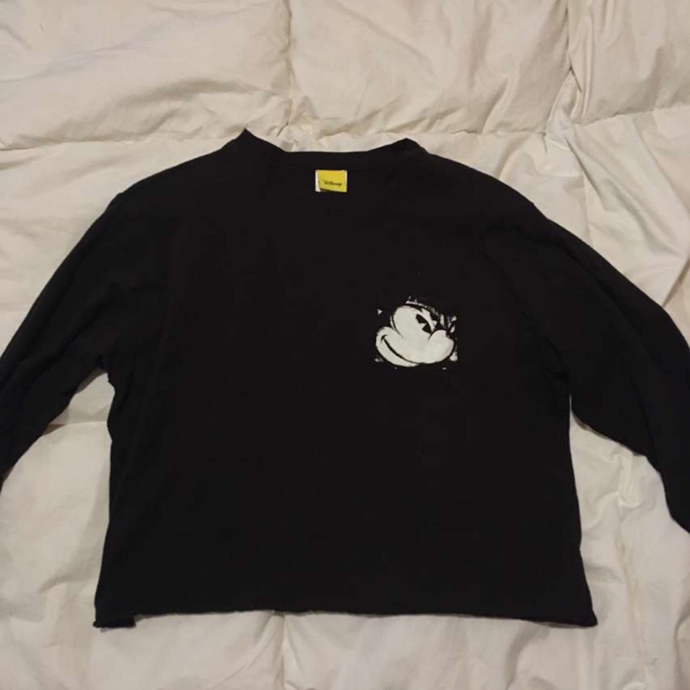 Cropped black long sleeve.